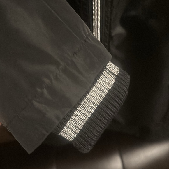 Women Rain Coat - Picture 6 of 6